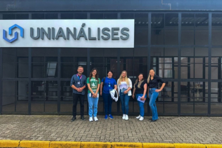 Representantes de Lagoa Vermelha participam de treinamento sobre anlises laboratoriais no Unianlises